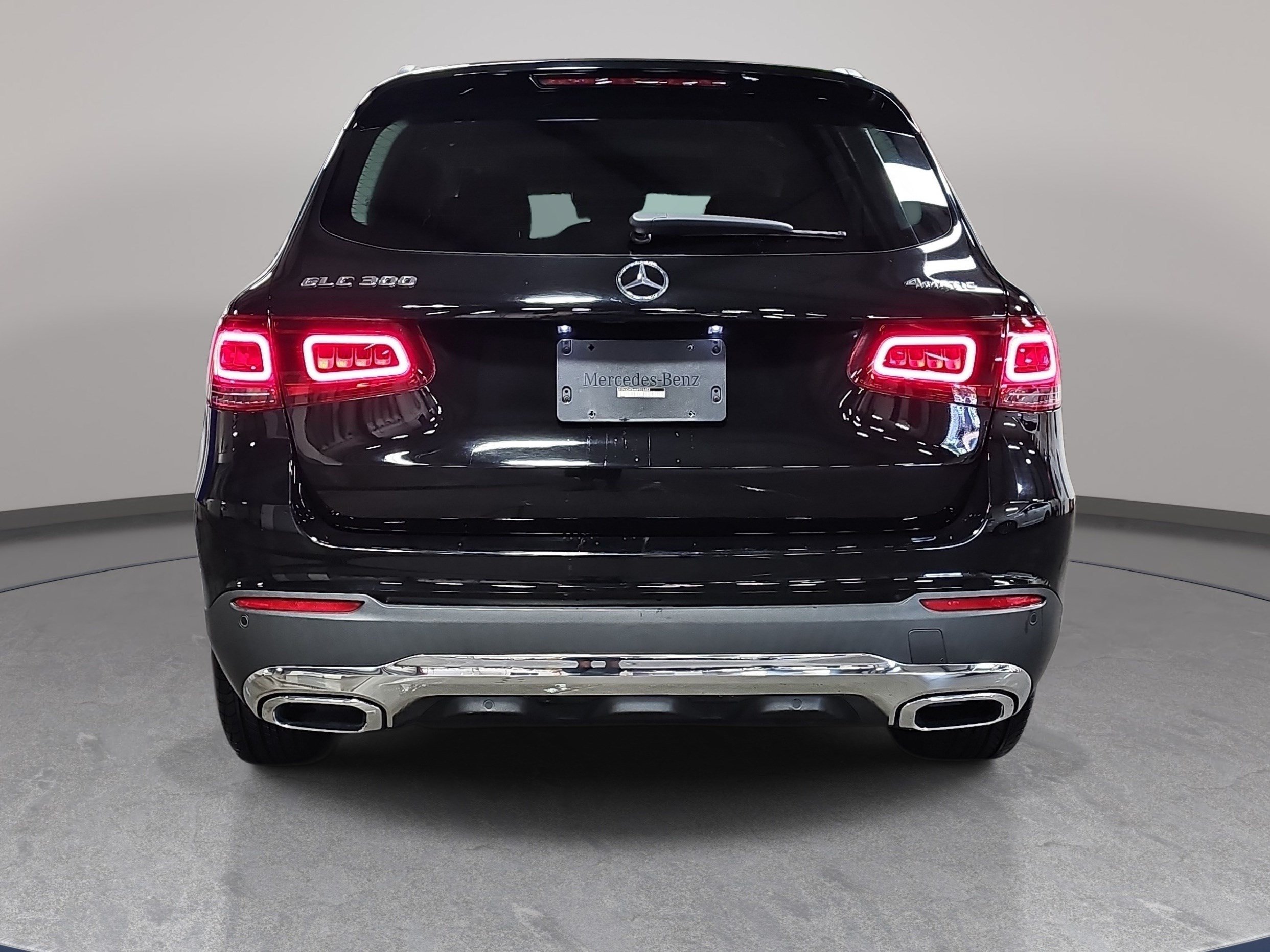 Used 2021 Mercedes-Benz GLC 300 4MATIC image 7
