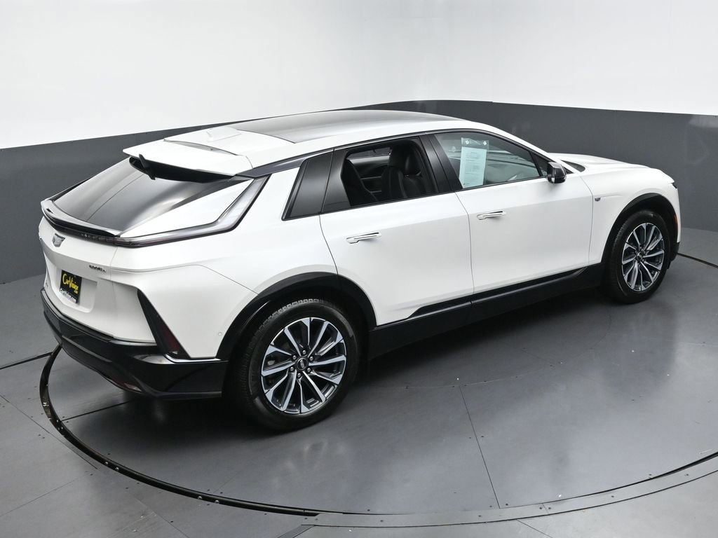 Used 2024 Cadillac Lyriq Sport AWD/4WD image 39