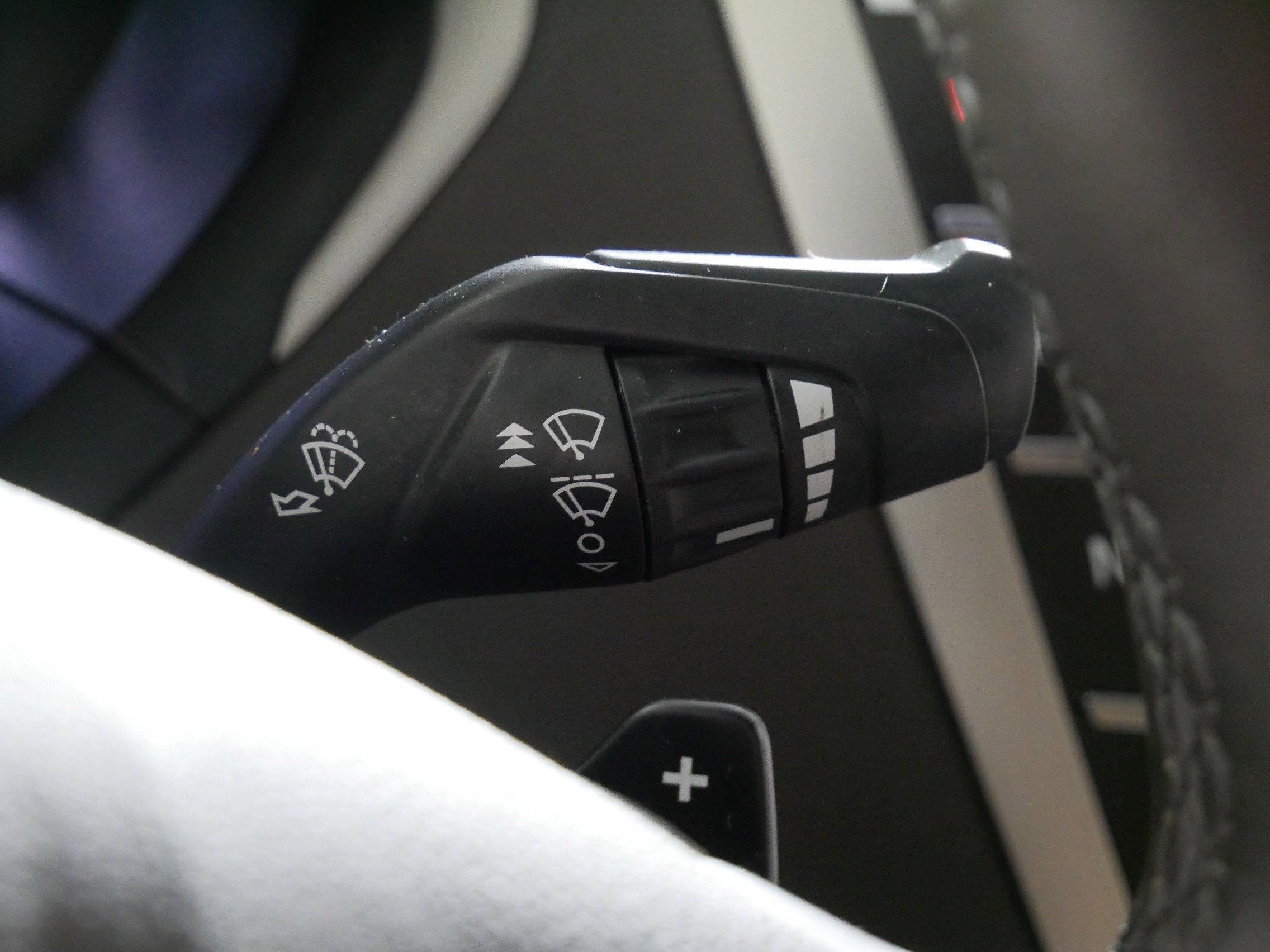 Used 2016 Lincoln MKZ w/ Equipment Group 300A Reserve image 32