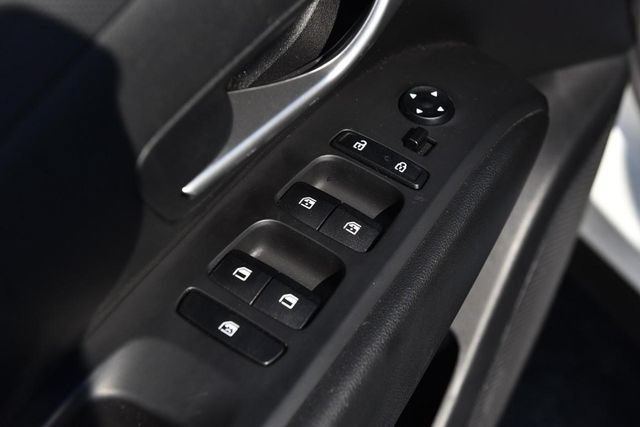 Used 2024 Hyundai Santa Cruz SEL FWD image 8