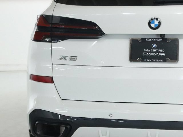 Used 2024 BMW X5 xDrive40i w/ M Sport Package AWD/4WD image 45