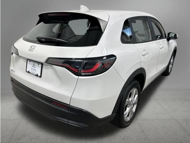 Used 2023 Honda HR-V LX image 6