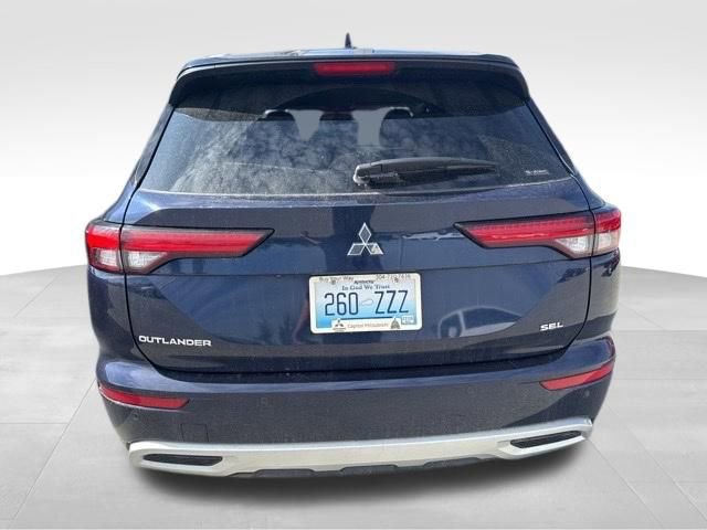 Used 2024 Mitsubishi Outlander SEL AWD/4WD image 5