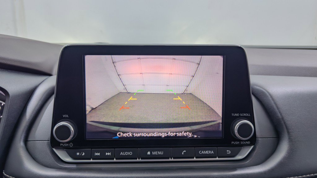 Used 2023 Nissan Rogue SV image 34