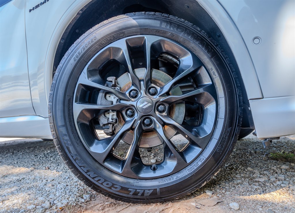 Used 2020 Dodge Durango R/T w/ Blacktop Package AWD/4WD image 12