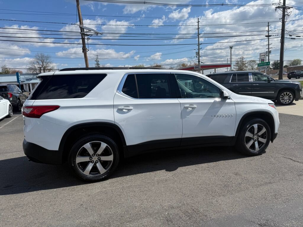 Used 2019 Chevrolet Traverse LT w/ LT Premium Package AWD/4WD image 8