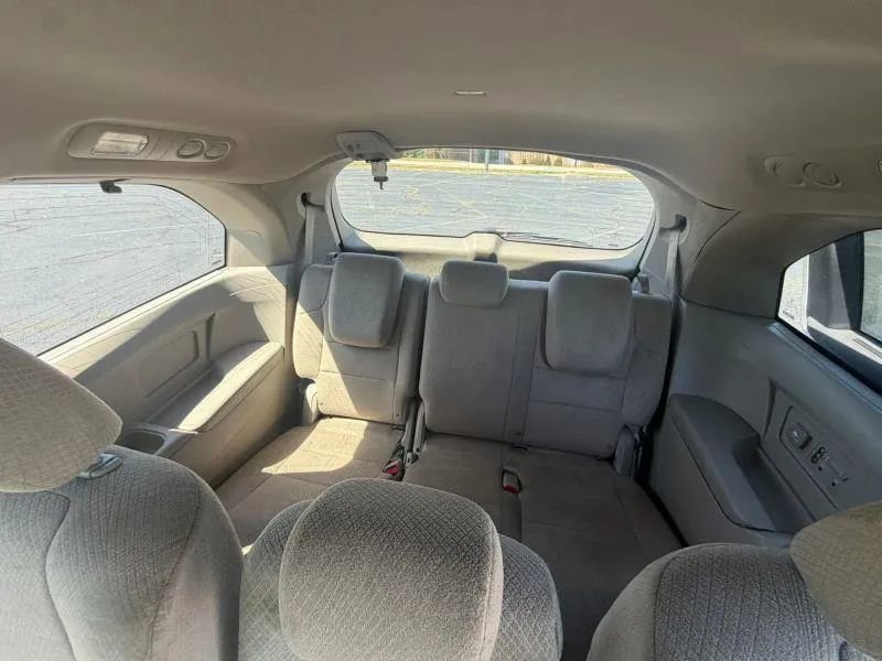 Used 2016 Honda Odyssey SE image 28