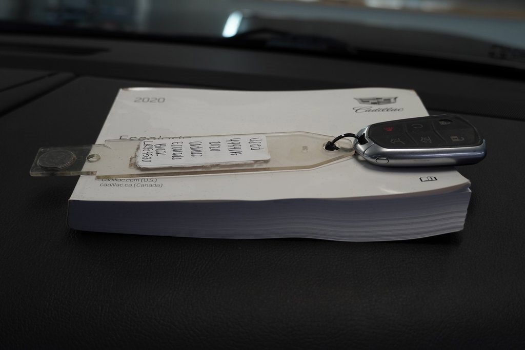 Used 2020 Cadillac Escalade ESV Luxury image 42