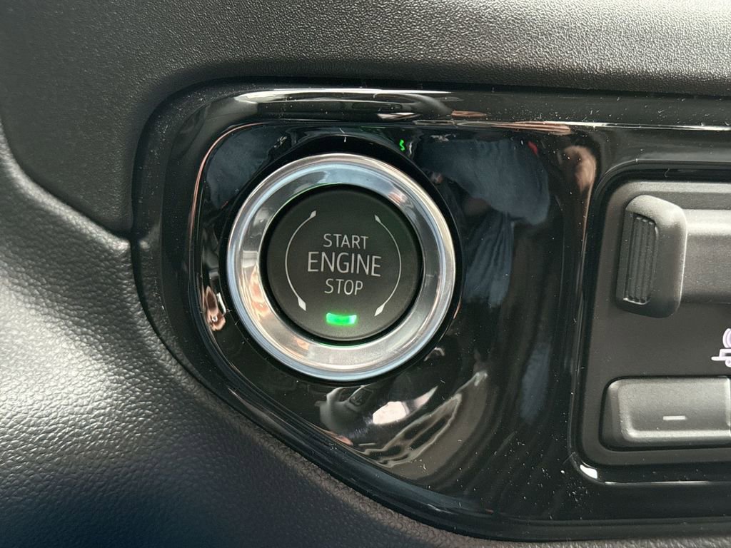 New 2026 GMC Sierra 1500 Elevation image 17