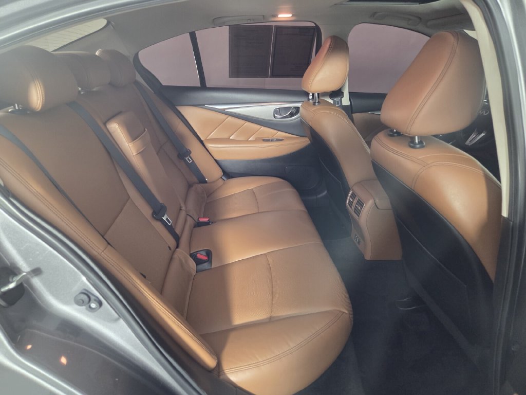 Used 2023 INFINITI Q50 Luxe w/ Cargo Package RWD image 30
