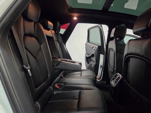 Used 2016 Porsche Macan S AWD/4WD image 63