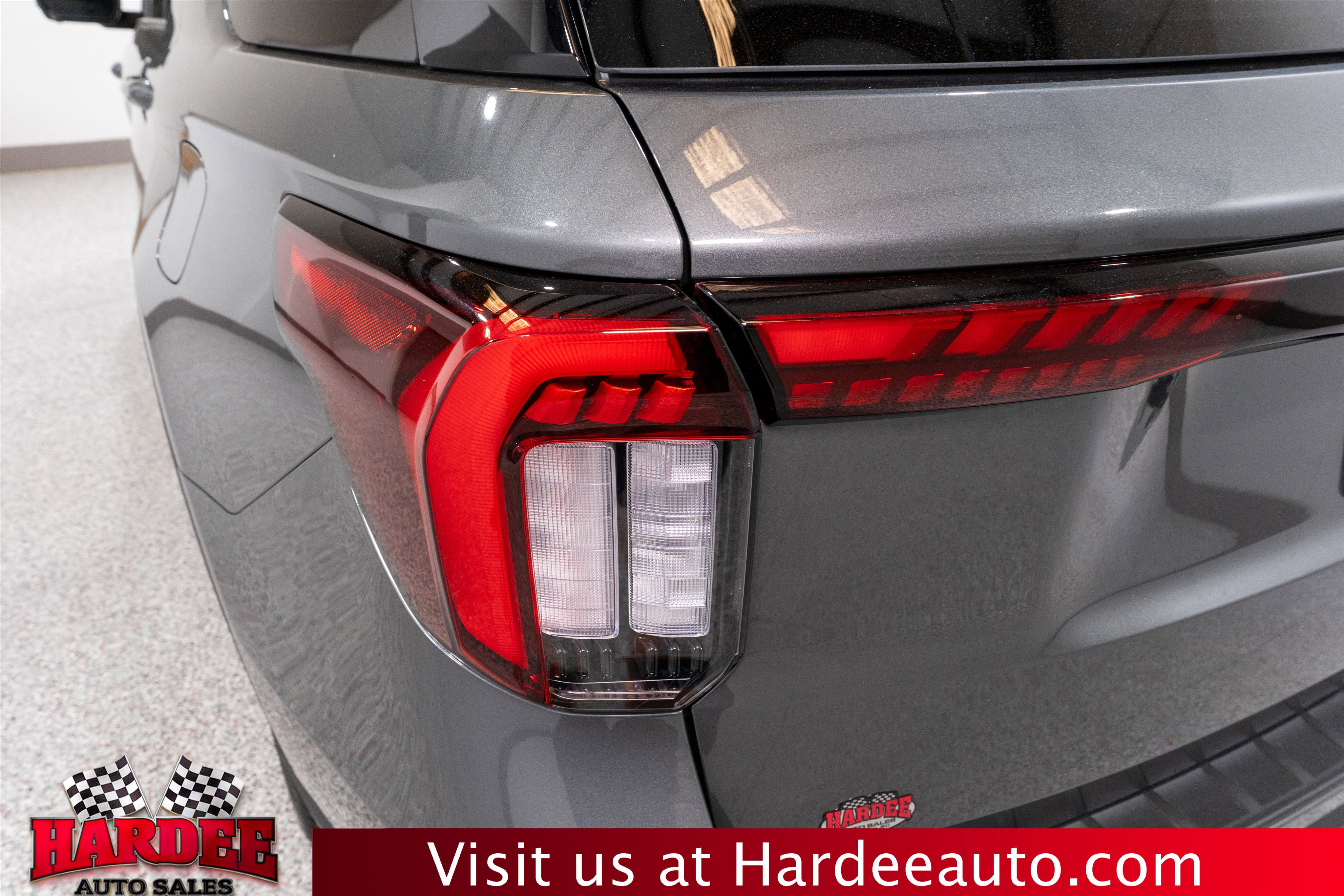 Used 2025 Ford Explorer ST w/ Sun And Sound Package image 9