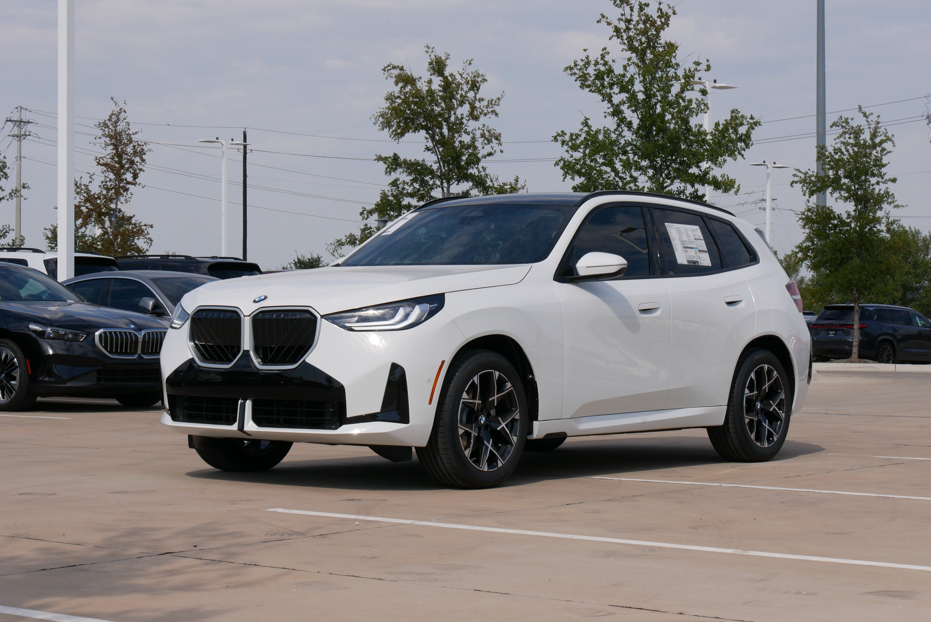 New 2026 BMW X3 xDrive30i w/ M Sport Package AWD/4WD image 3