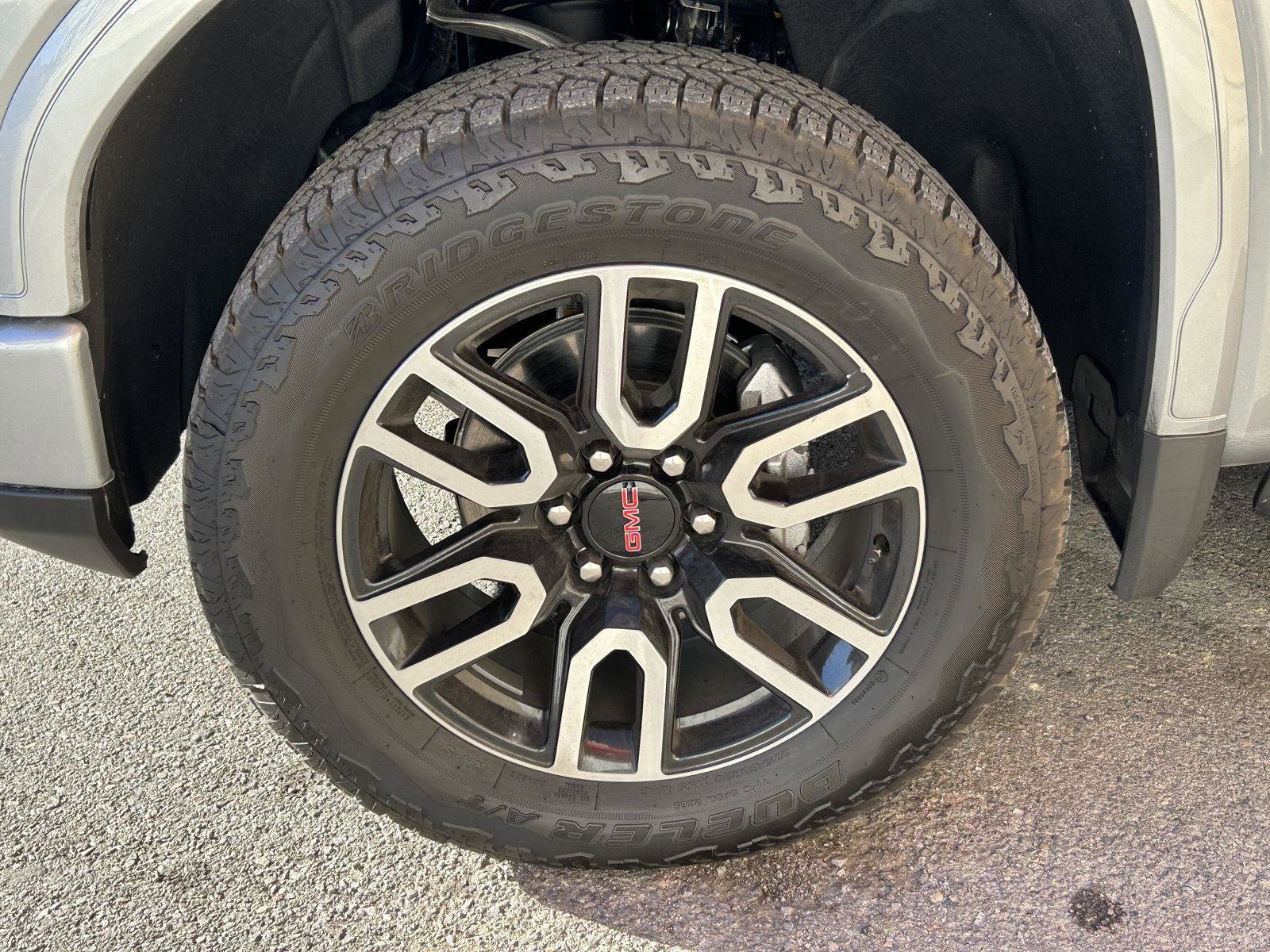 Used 2025 GMC Sierra 1500 AT4 w/ AT4 Premium Package image 6