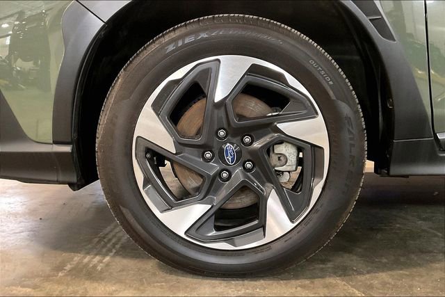 Used 2025 Subaru Crosstrek 2.5i Limited AWD/4WD image 9