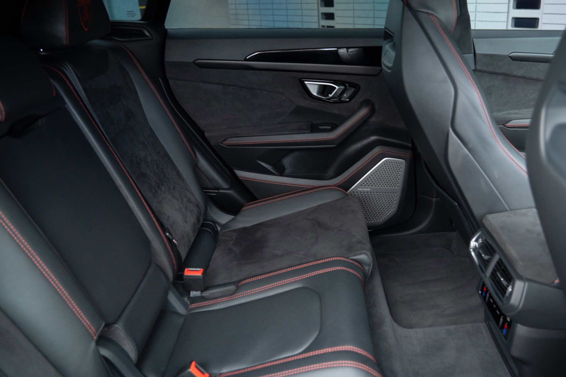 Used 2024 Lamborghini Urus S image 42
