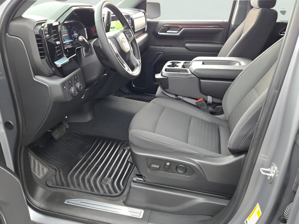 Certified 2024 Chevrolet Silverado 1500 LT AWD/4WD image 26