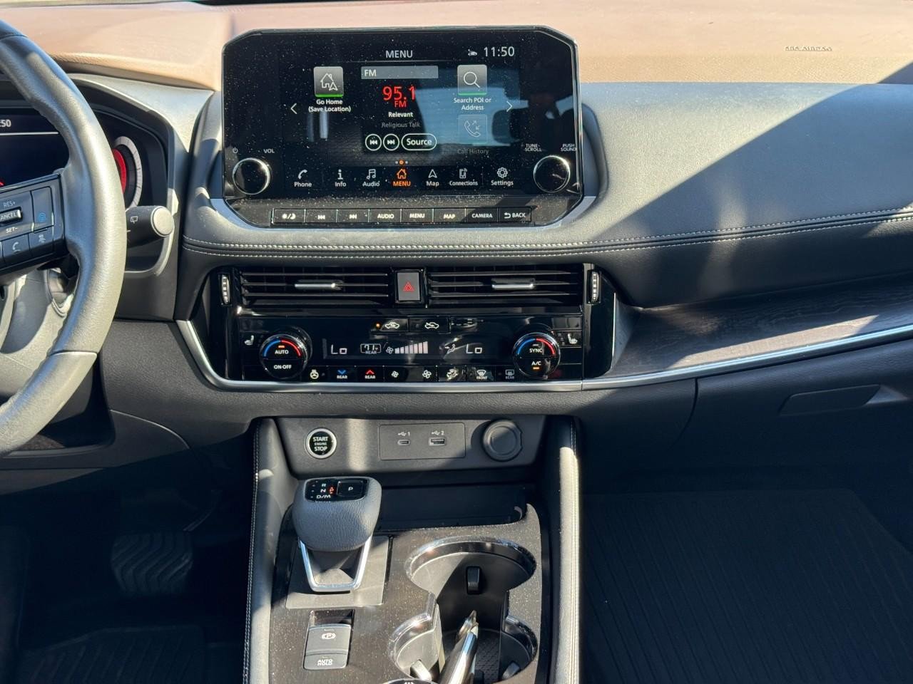 Used 2023 Nissan Rogue Platinum w/ Platinum Premium Package image 14