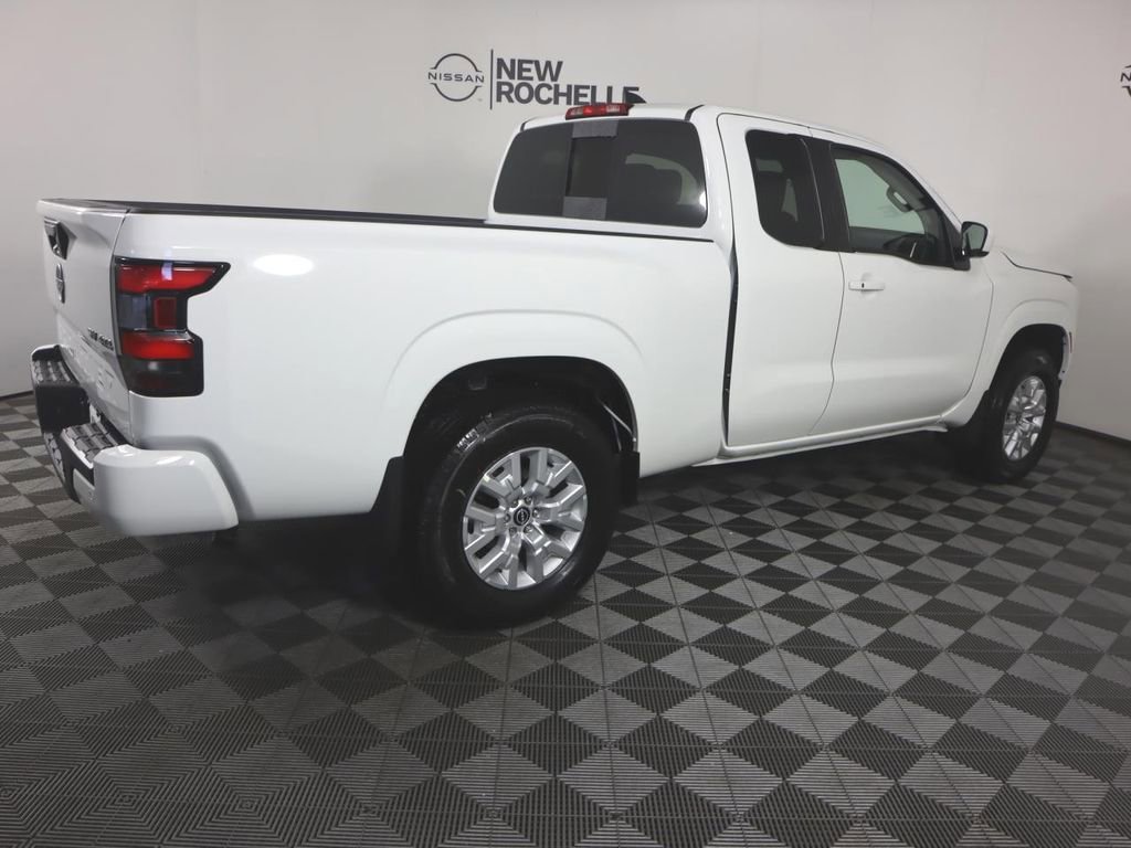 Certified 2024 Nissan Frontier SV w/ SV Convenience Package image 8
