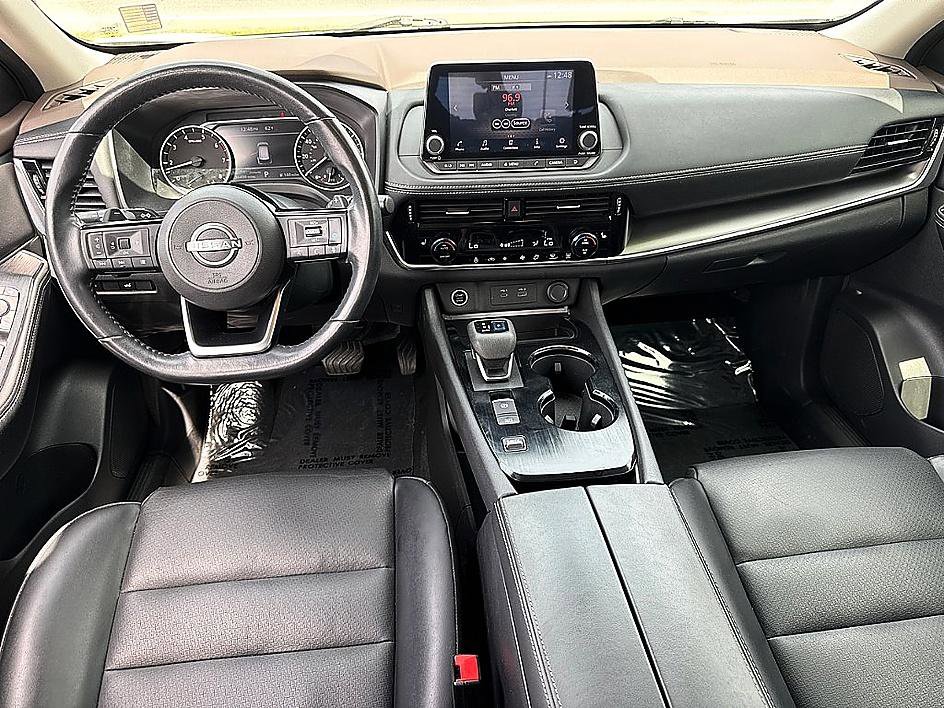 Used 2022 Nissan Rogue SV w/ SV Premium Package FWD image 7