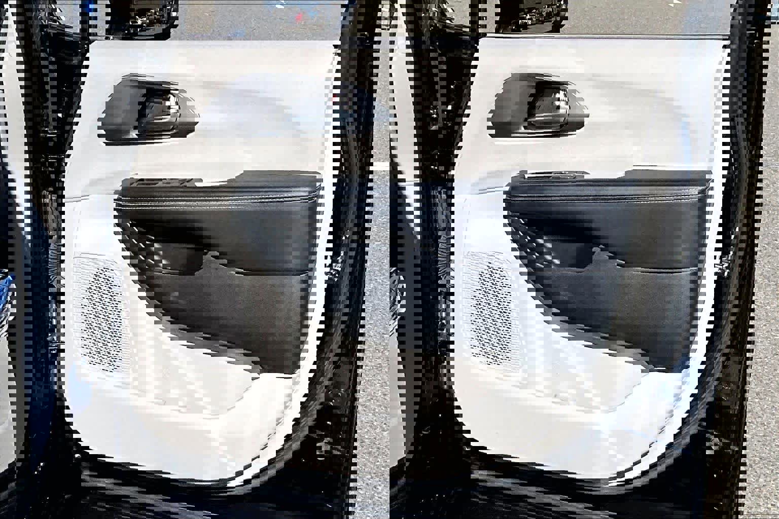 Used 2023 Chrysler Pacifica Touring-L image 22