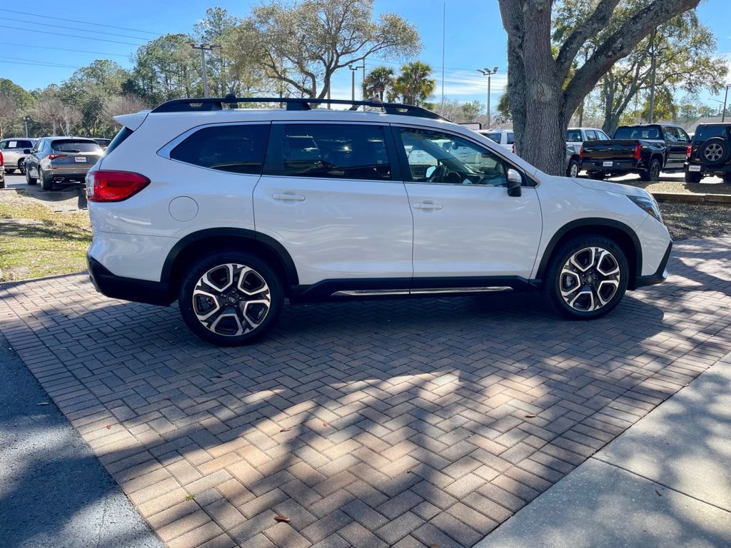 Used 2023 Subaru Ascent Limited image 7