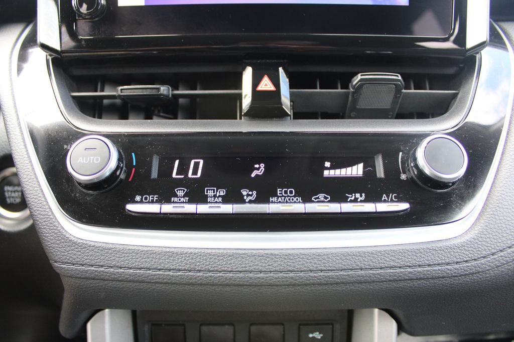 Used 2023 Toyota Corolla Cross LE w/ Moonroof Package AWD/4WD image 23