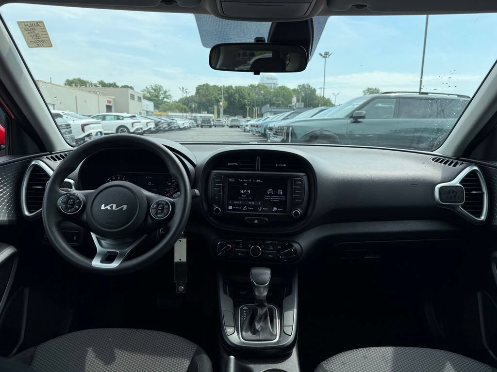 Used 2022 Kia Soul LX w/ Technology Package FWD image 21