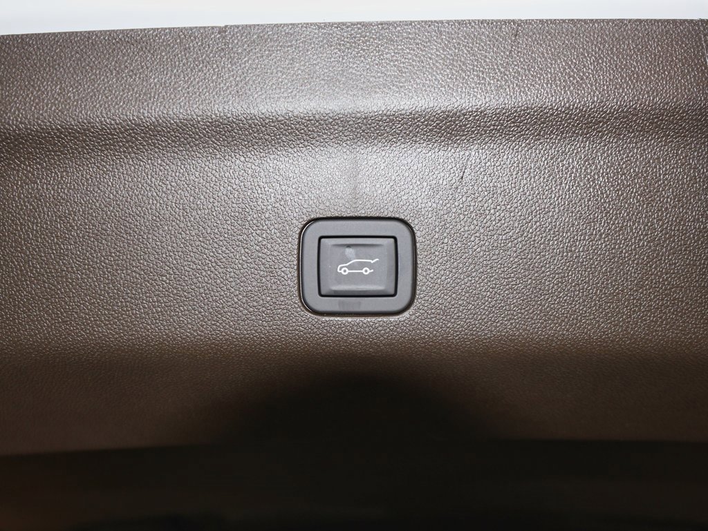 New 2026 GMC Yukon XL Elevation w/ Elevation Premium Package image 6