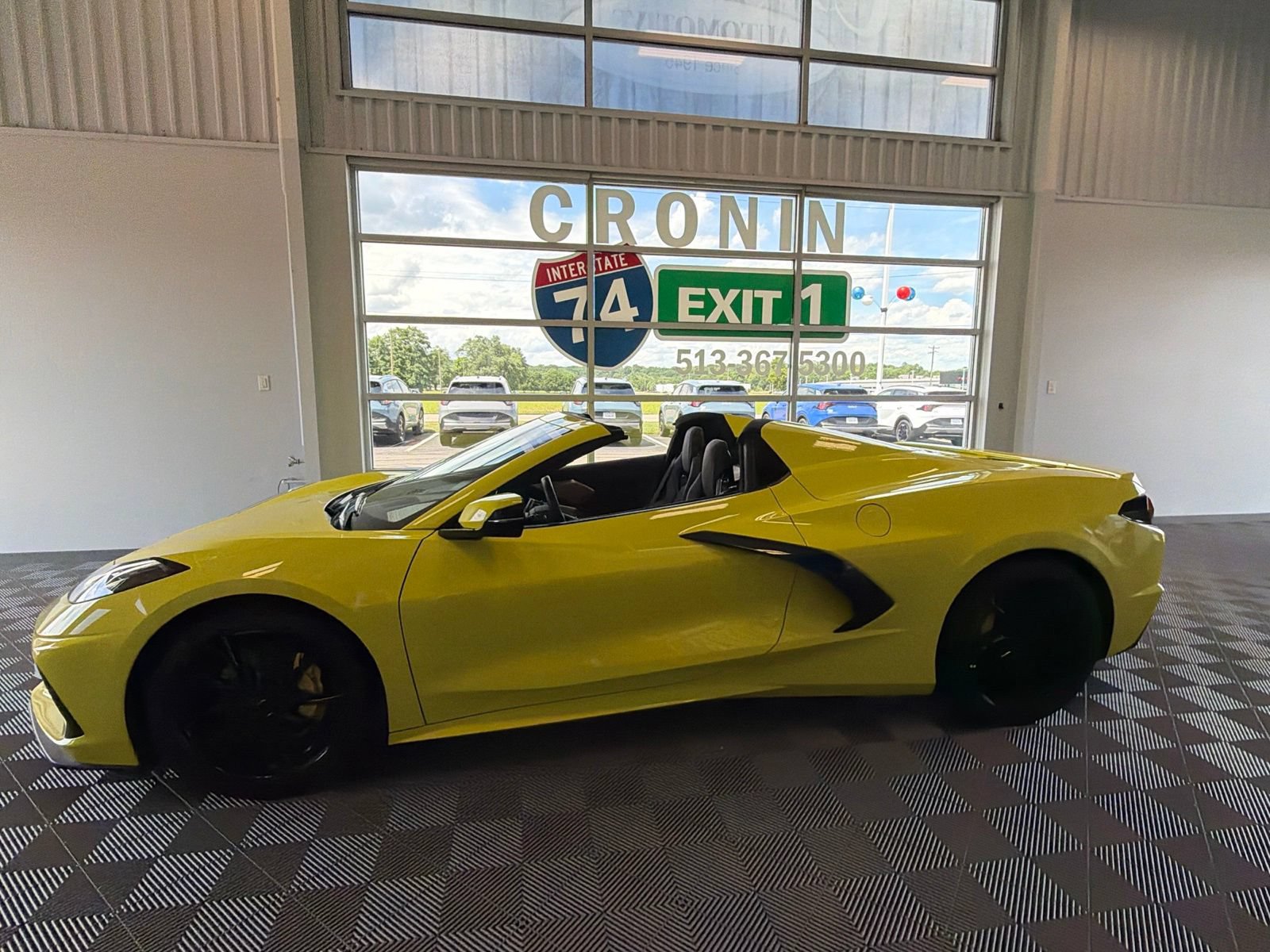 Used 2023 Chevrolet Corvette Stingray Premium Conv w/ Battery Protection Package RWD image 14