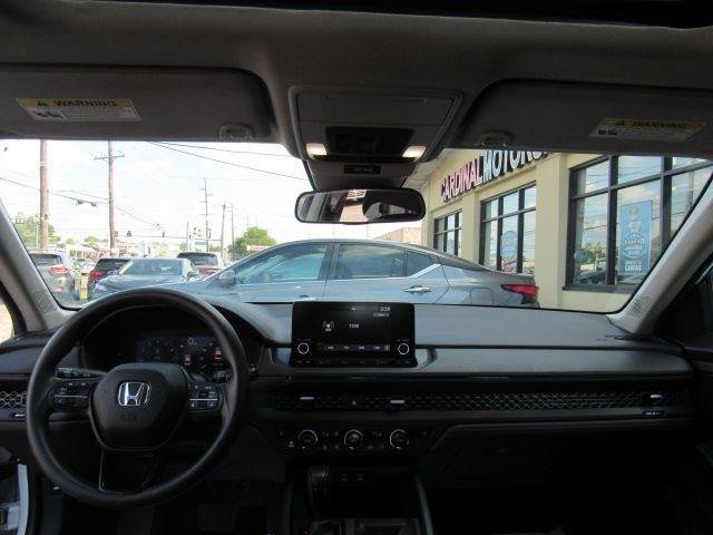 Used 2024 Honda Accord EX image 19