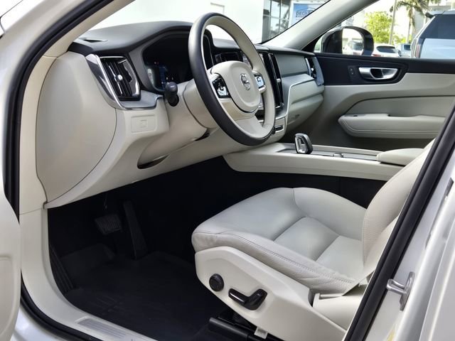 Certified 2024 Volvo XC60 B5 Plus w/ Protection Package Premier image 14