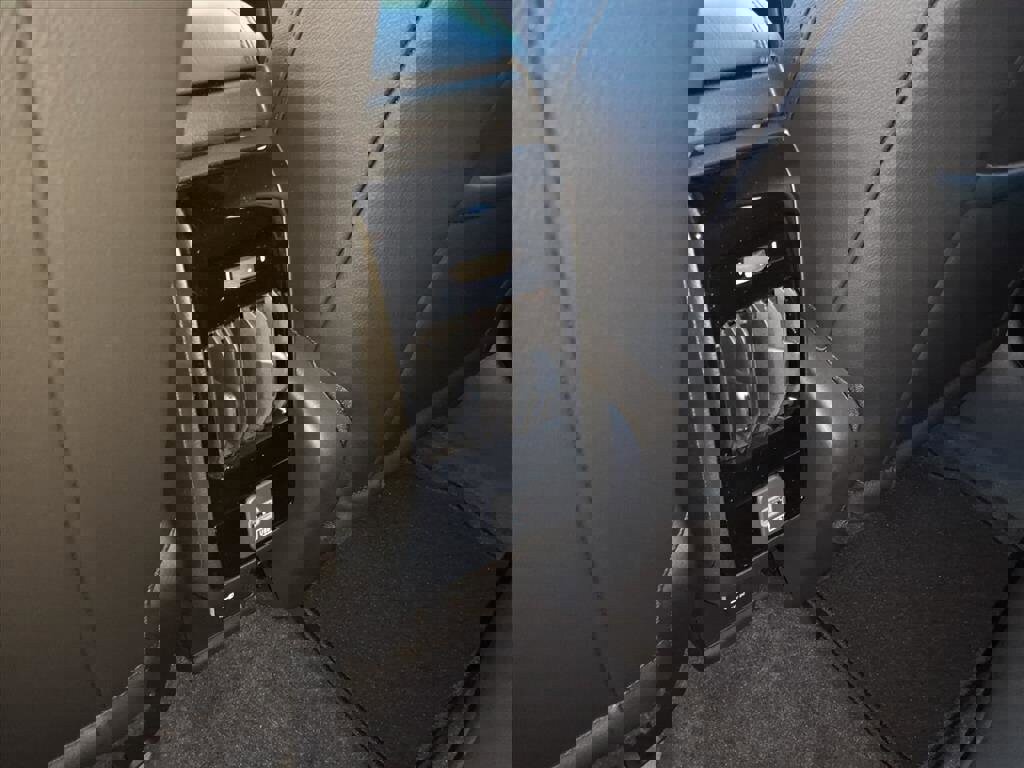 New 2026 Jeep Compass Latitude image 8