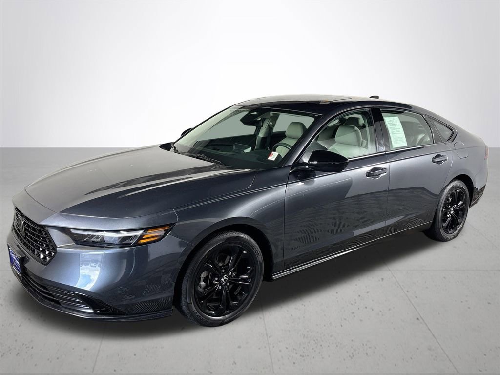 Used 2025 Honda Accord SE image 2