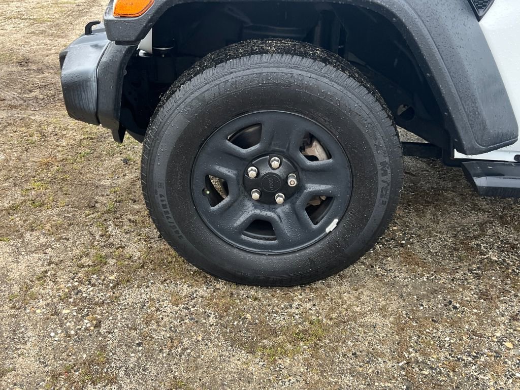 Used 2020 Jeep Wrangler Sport image 6