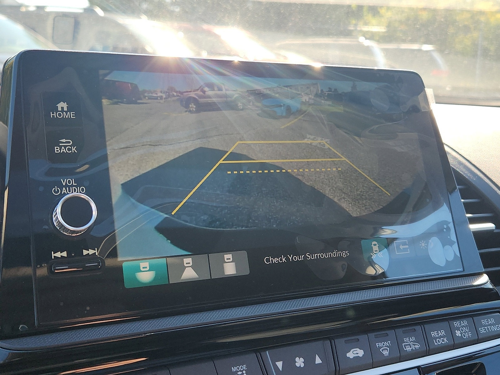 New 2026 Honda Odyssey Touring image 14