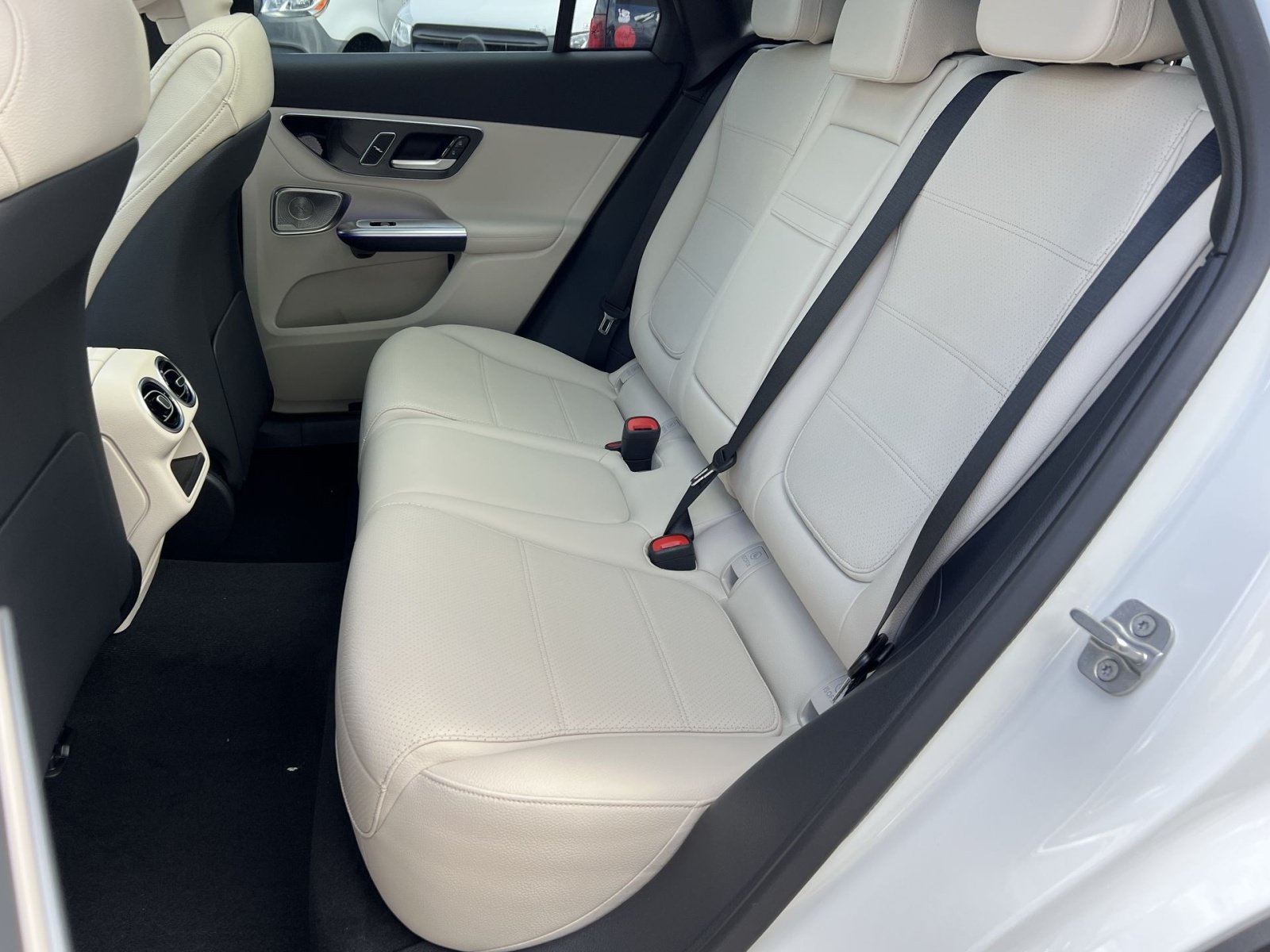 New 2026 Mercedes-Benz GLC 300 4MATIC image 30