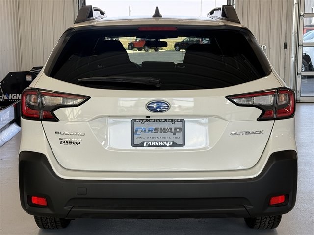 Used 2024 Subaru Outback Premium image 4