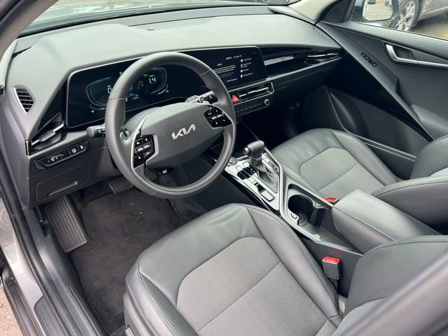 Used 2024 Kia Niro EX FWD image 15