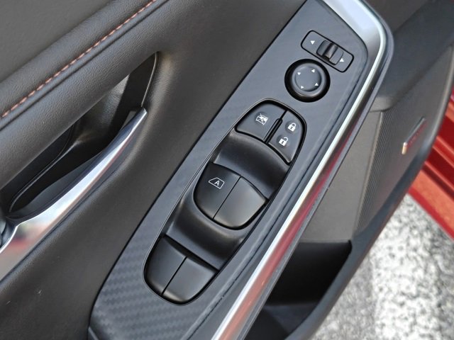 Used 2023 Nissan Sentra SR w/ SR Premium Package image 12