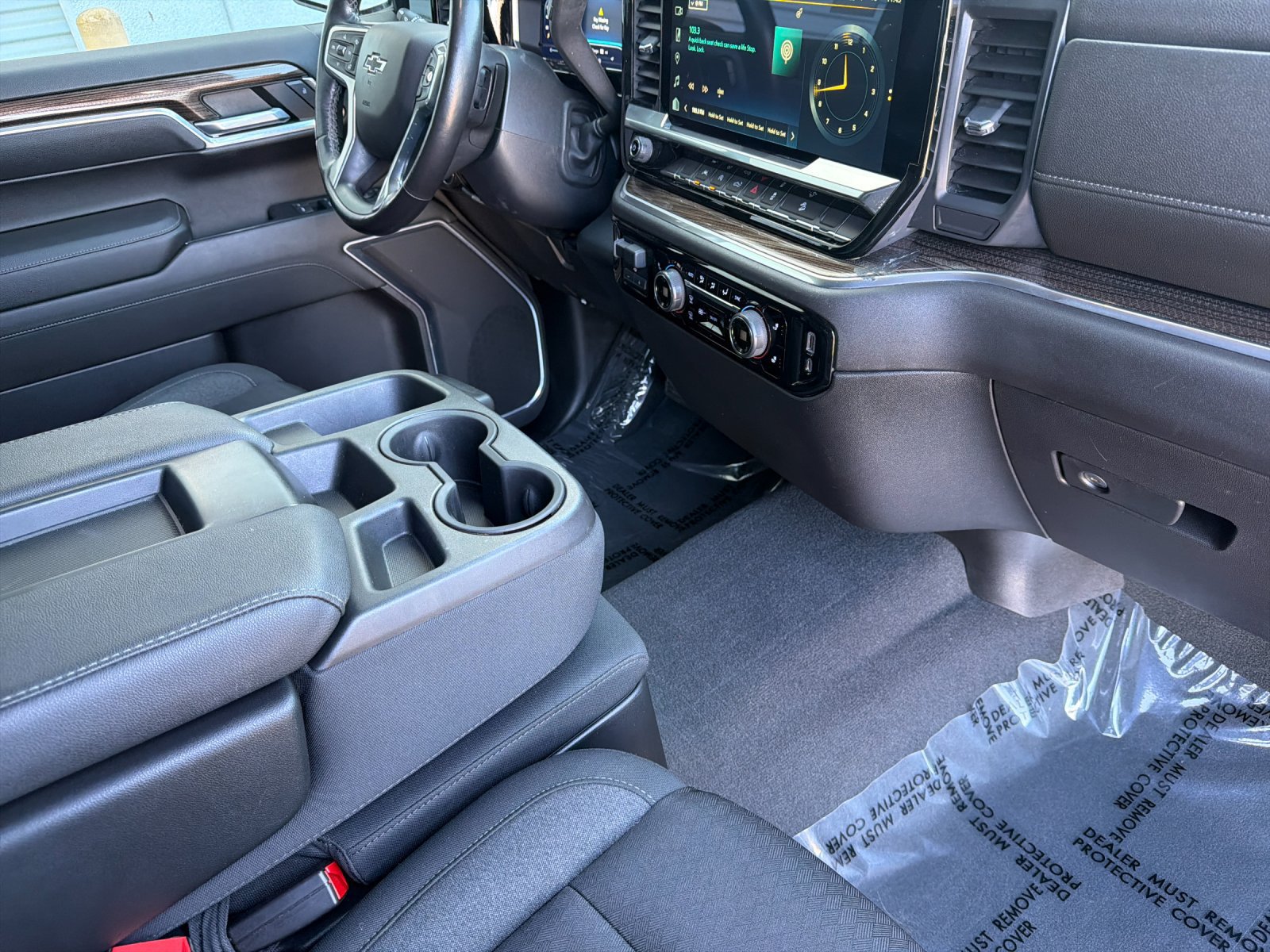 Used 2023 Chevrolet Silverado 1500 RST AWD/4WD image 17