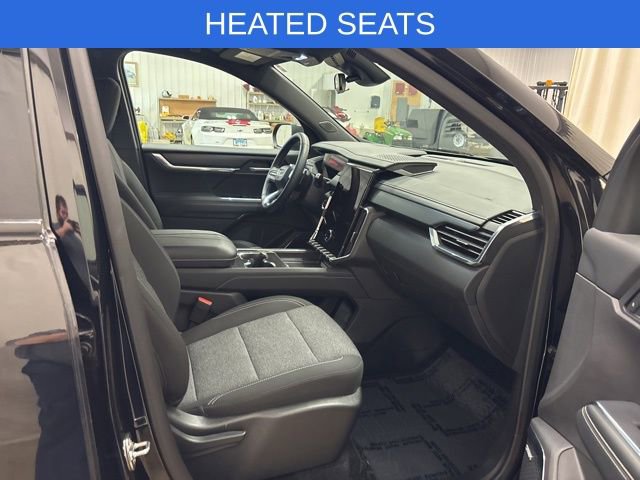 Used 2025 GMC Acadia Elevation image 14