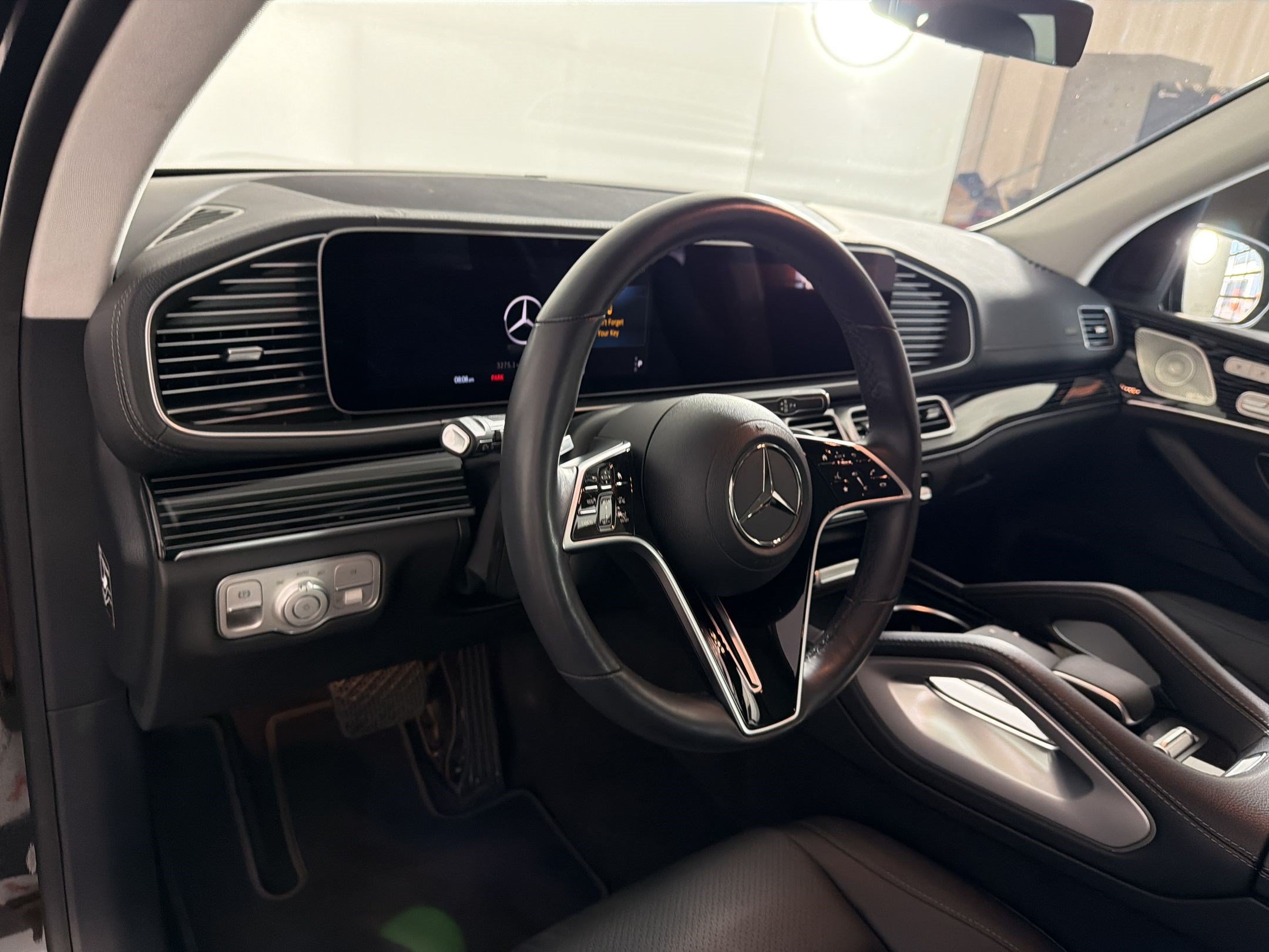Certified 2024 Mercedes-Benz GLS 450 4MATIC image 4