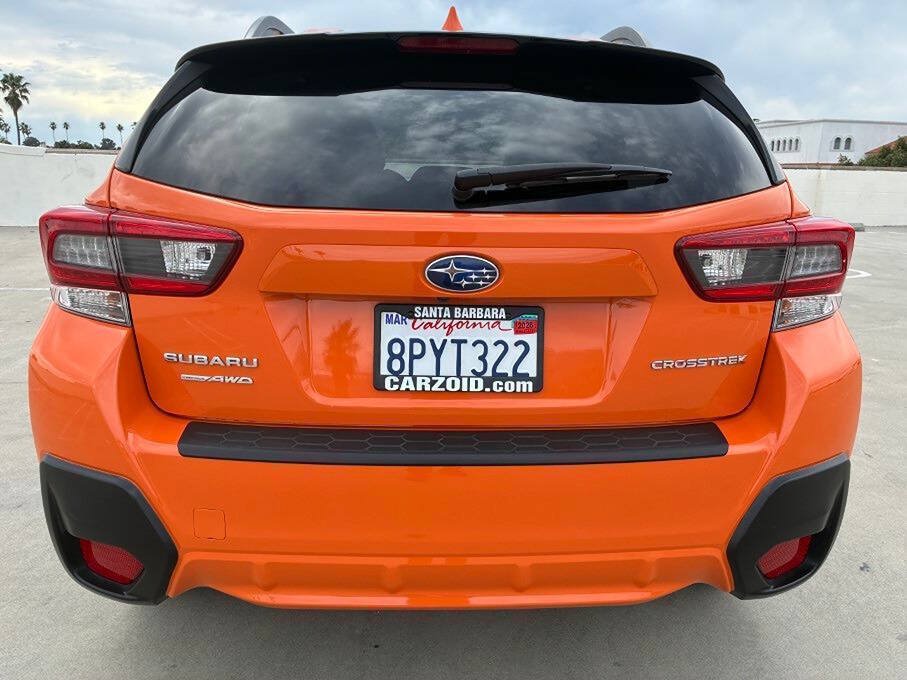 Used 2020 Subaru Crosstrek 2.0i Premium w/ Moonroof Package 2 AWD/4WD image 6