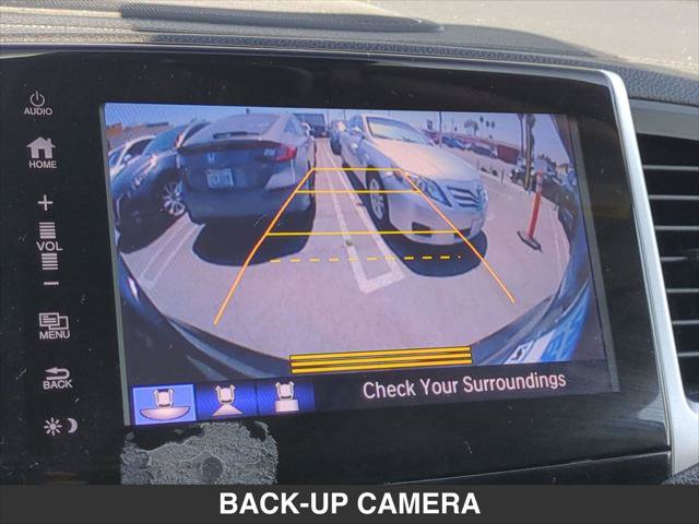 Used 2017 Honda Pilot Touring image 14