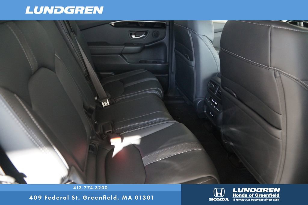 Used 2025 Honda Pilot EX-L image 35