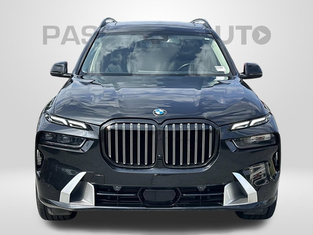 Used 2023 BMW X7 xDrive40i w/ Climate Comfort Package AWD/4WD image 7