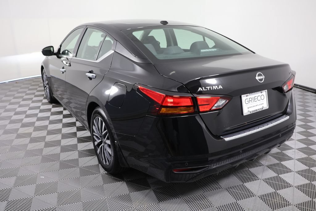 Used 2023 Nissan Altima 2.5 SV FWD image 6