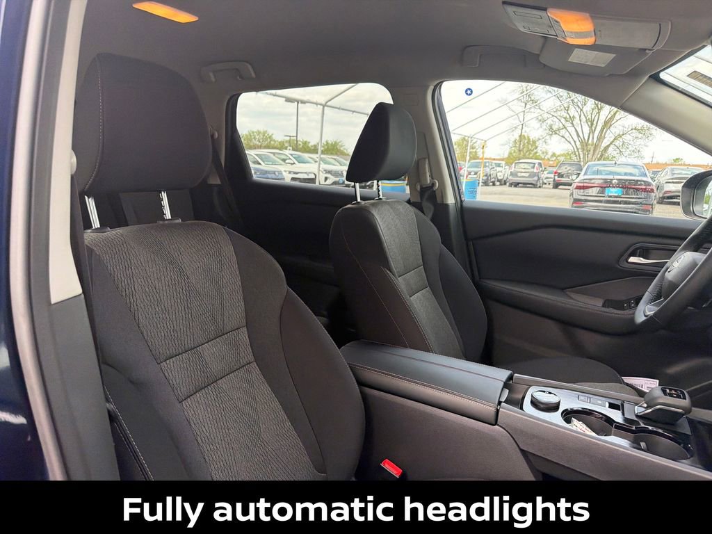 New 2026 Nissan Rogue SV AWD/4WD image 37