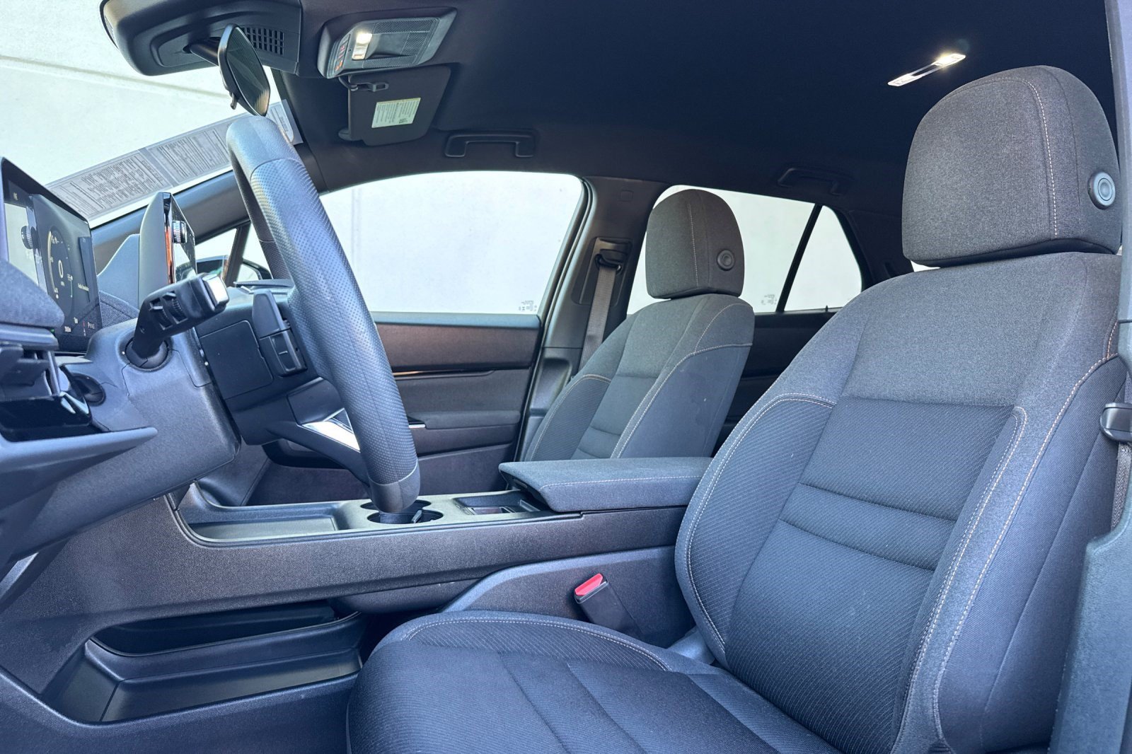 Used 2024 Honda Prologue EX image 5